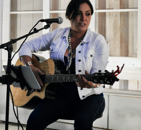 Kelly Jackson performs at Fermentation Fest 2021